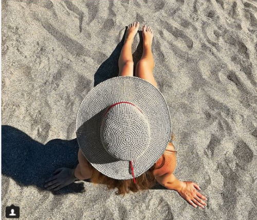 Шляпа из рафии крючком (photodiva_knits)