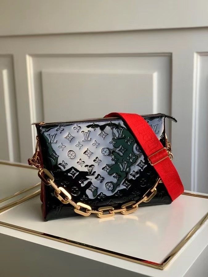 Louis Vuitton 26x20x12 cm