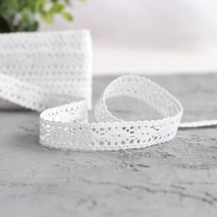 Тесьма кружевная белая 15 мм
