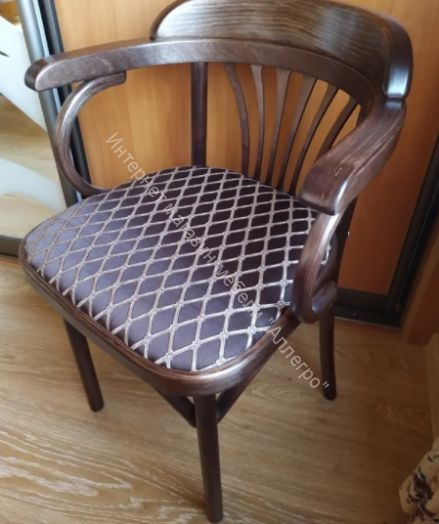 Стул "Венский" мягкий (ткань-коричневая/опоры массив темный тон)