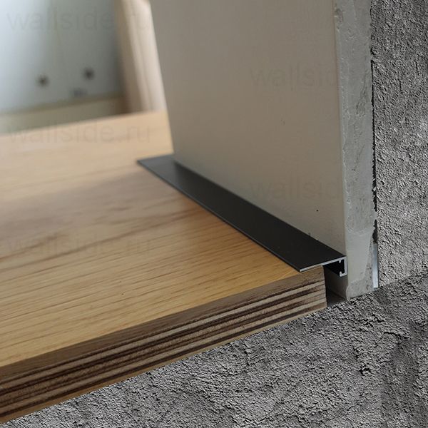 Микроплинтус Лайн Ликорн С-05.25.3 любой цвет RAL