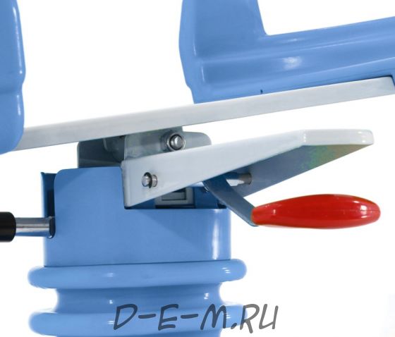 Кровать неонатальная с съёмным кювезом Med-Mos F-48 (3 функции) (MM-096)