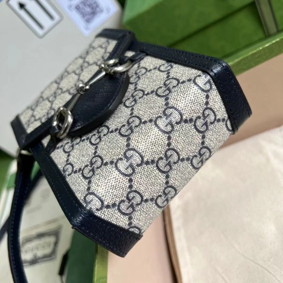 Сумка Gucci для смартфонов