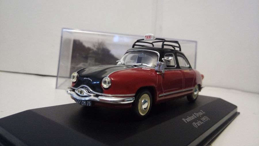 Panhard Dyna Z  Paris 1953 Taxi  (IXO-ALTAYA) 1/43