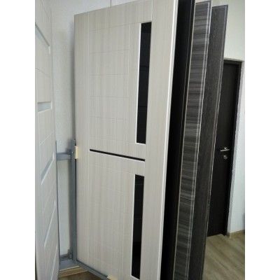 Входная дверь Лабиринт Classic шагрень черная 02 Сандал белый