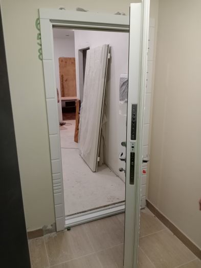 Входная дверь Лабиринт Трендо 05 Венге светлый