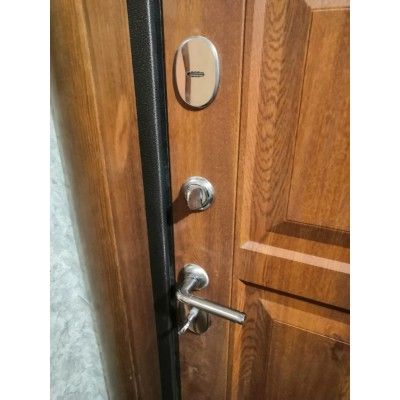 Входная дверь Лабиринт Нью-Йорк 17 Золотой дуб