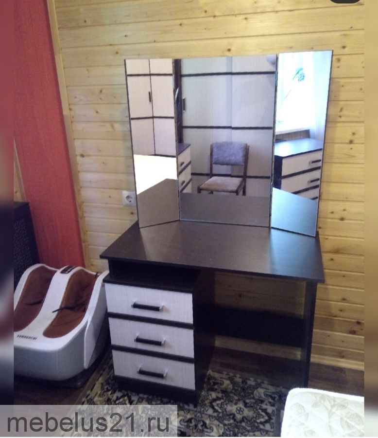 Стол косметический Сакура