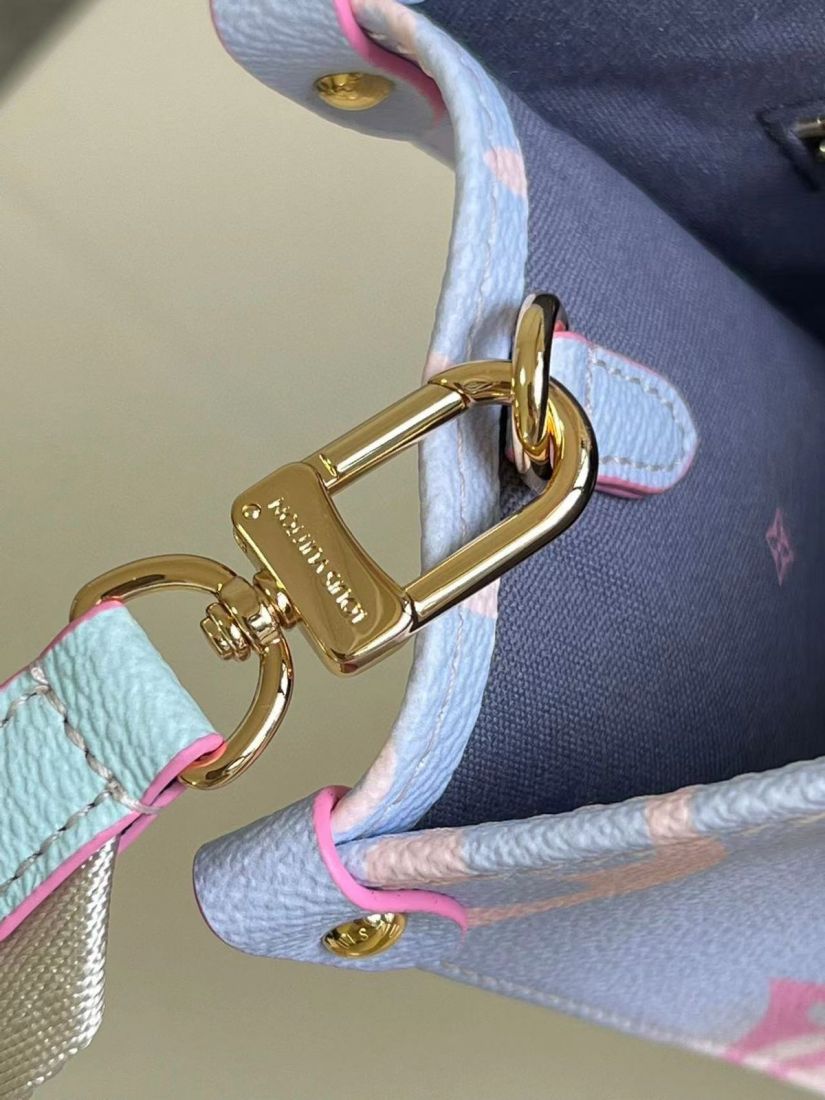 LV ONTHEGO PM 25*19*11.5см