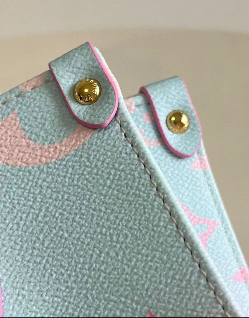 LV ONTHEGO PM 25*19*11.5см