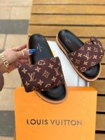 Шлепанцы Louis Vuitton