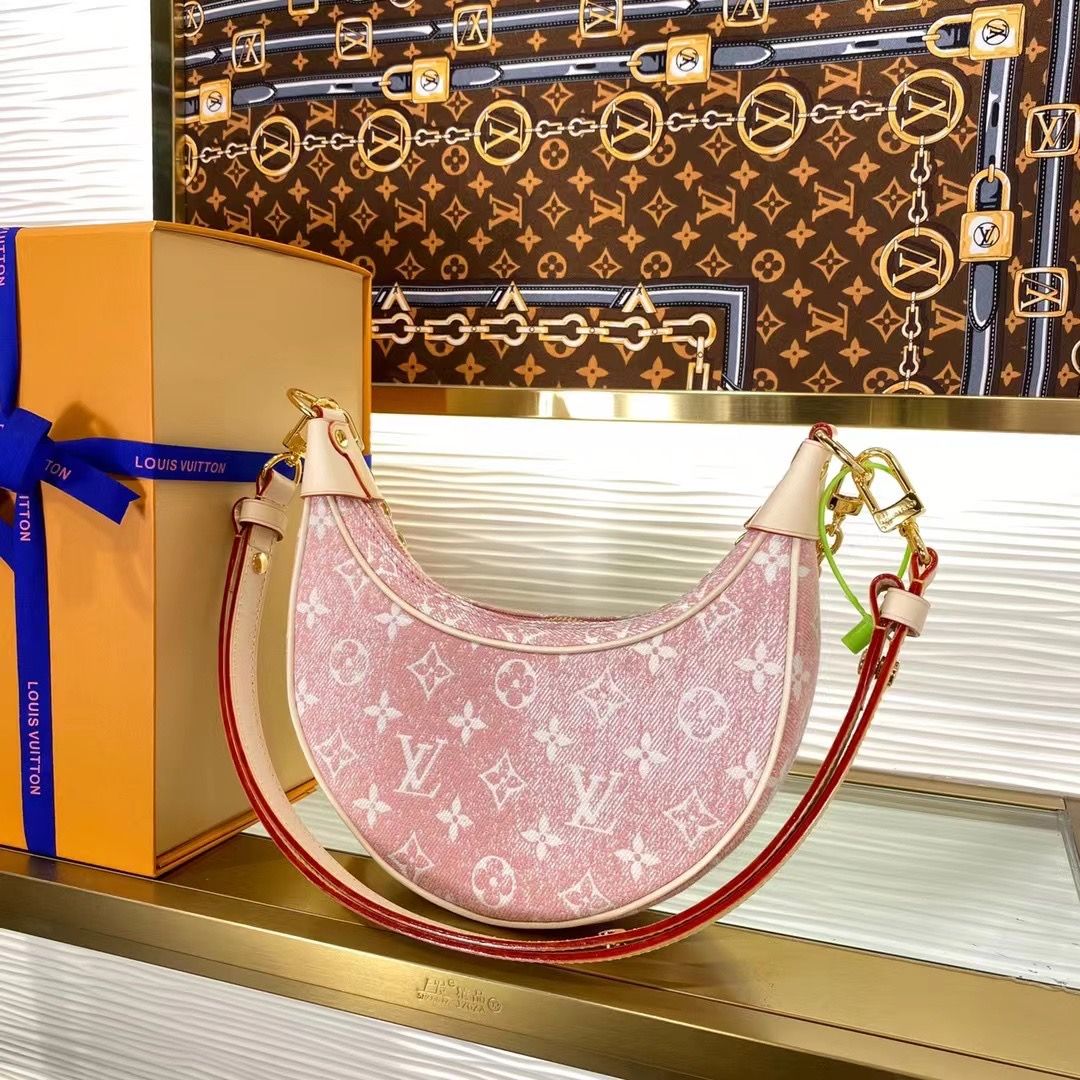 Louis Vuitton Loop 23x13x6 cm