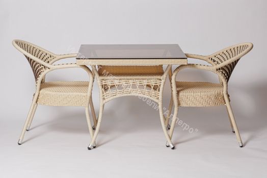 Стол FM-2001 квадратный со стеклом белый (молочный) , ротанг искусственный