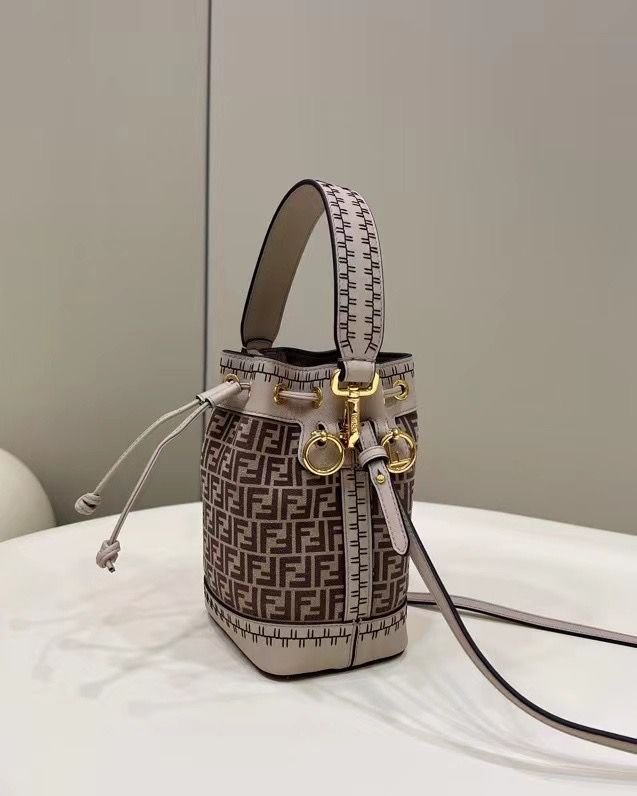 Fendi Mon Tresor Mini 12x10x18 cm