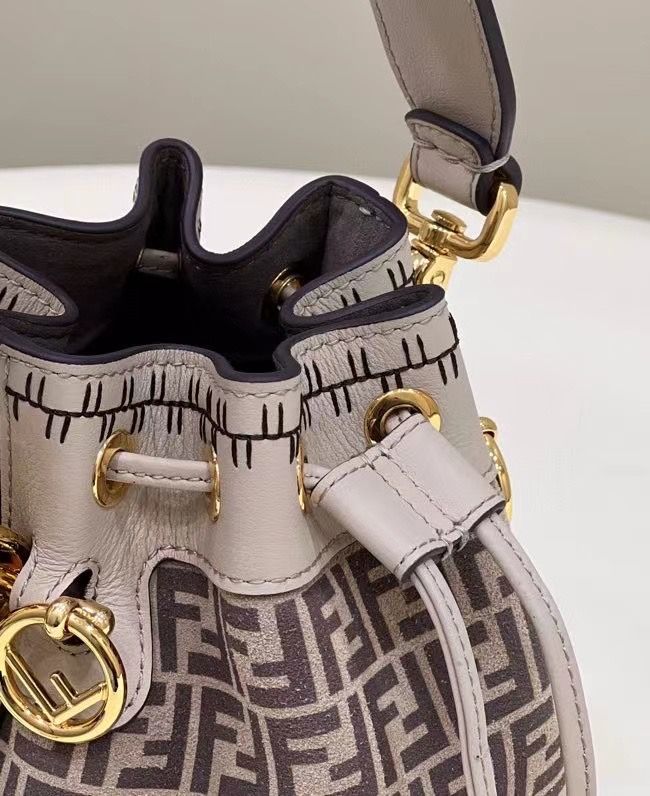 Fendi Mon Tresor Mini 12x10x18 cm