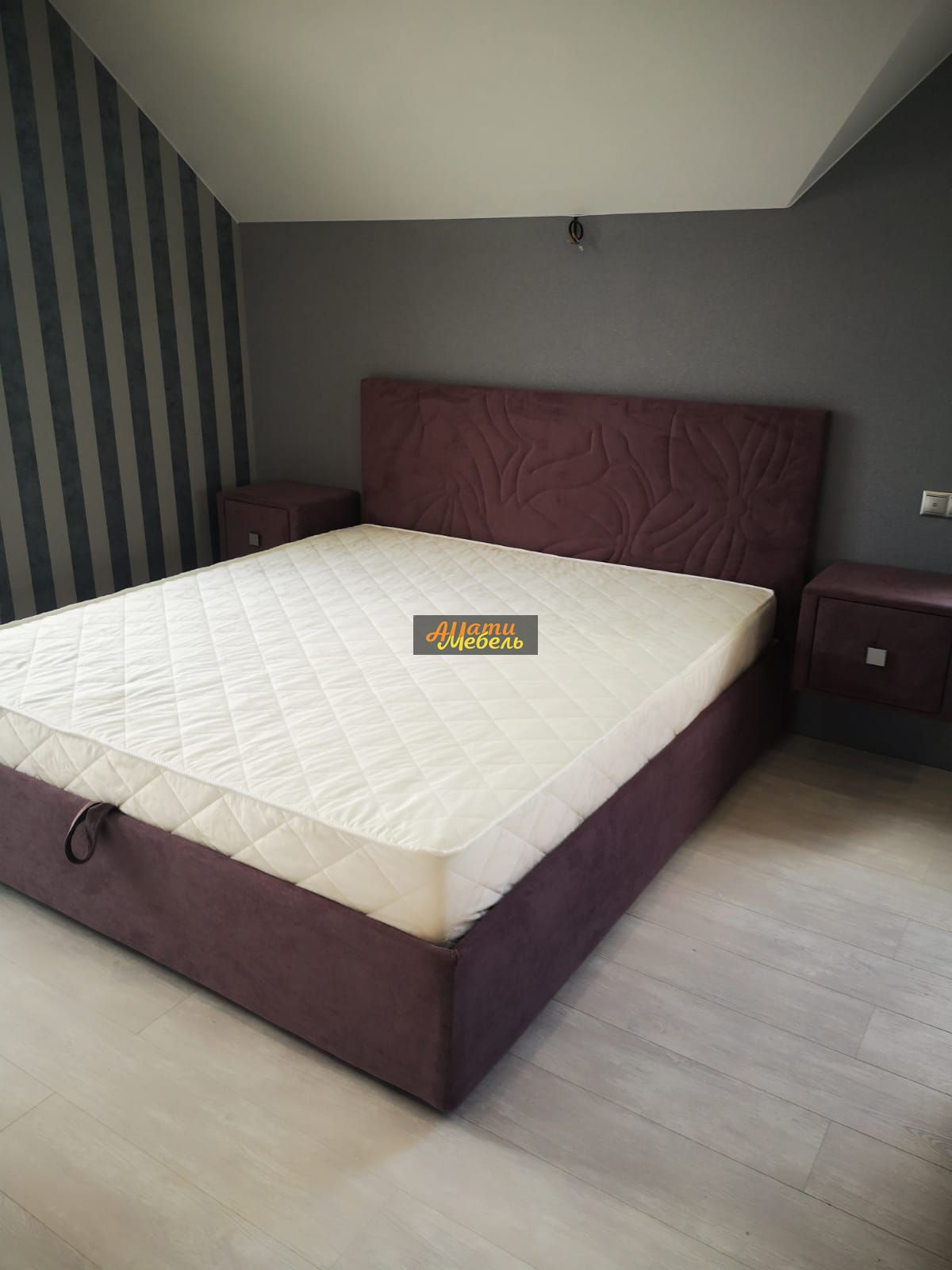 кровать Эльза 1800*2000 с п/м   + подвесные тумбы за 52082.03 ₽