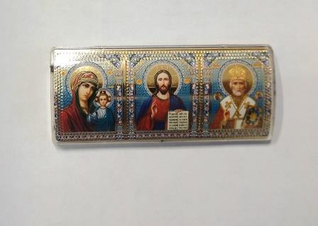 Икона автомобильная выпуклая на цветном фоне