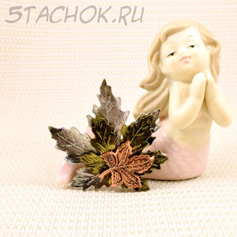 Брошь "Кленовые листики" (KC США)