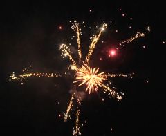 Фейерверк РК7689 Сыто - Пьяно  (1,25" х 100)