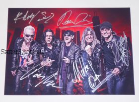 Автографы: Scorpions. Клаус Майне, Рудольф Шенкер, Маттиас Ябс, Микки Ди, Павел Мончивода