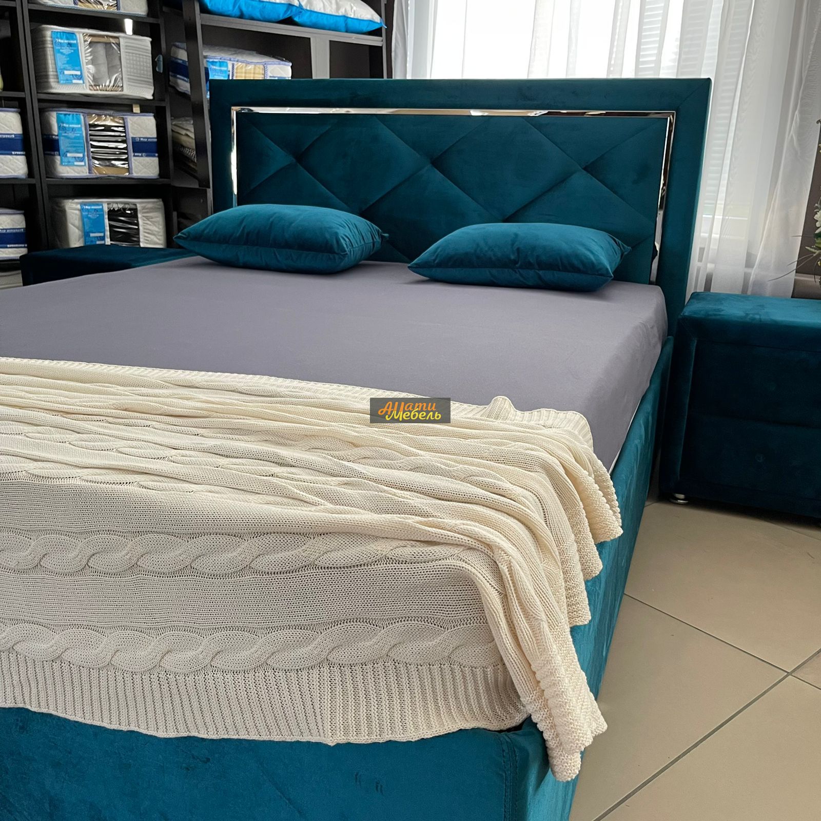 кровать корсо с латунными вставками 1600*2000 с п/м за 89110.45 ₽