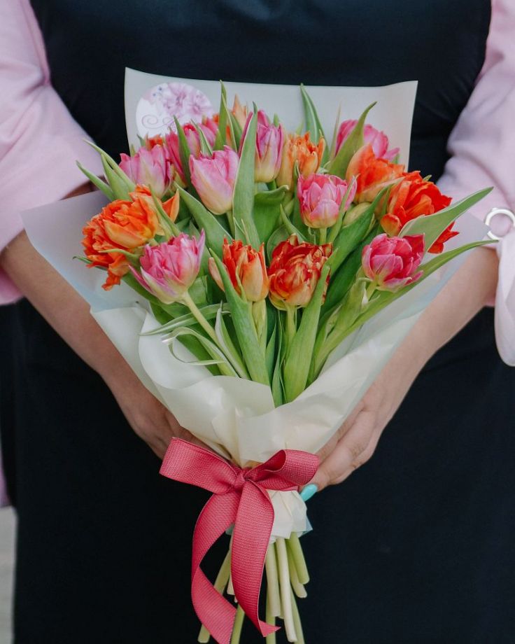 Букет 15 тюльпанов "Ранняя весна"