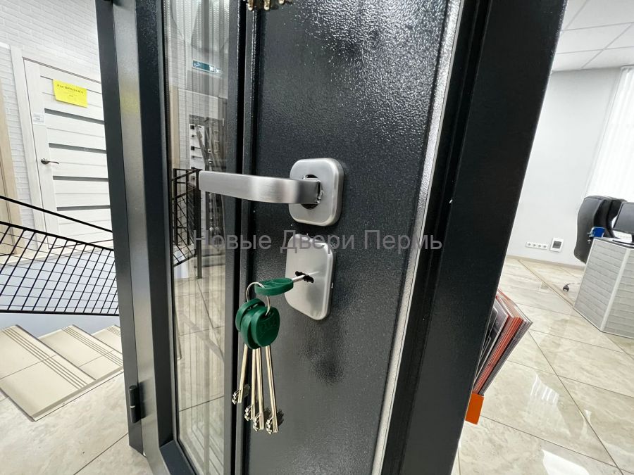 Коттедж-4 Termo Букле графит  (терморазрыв) уличная дверь стеклопакет/терморазрыв