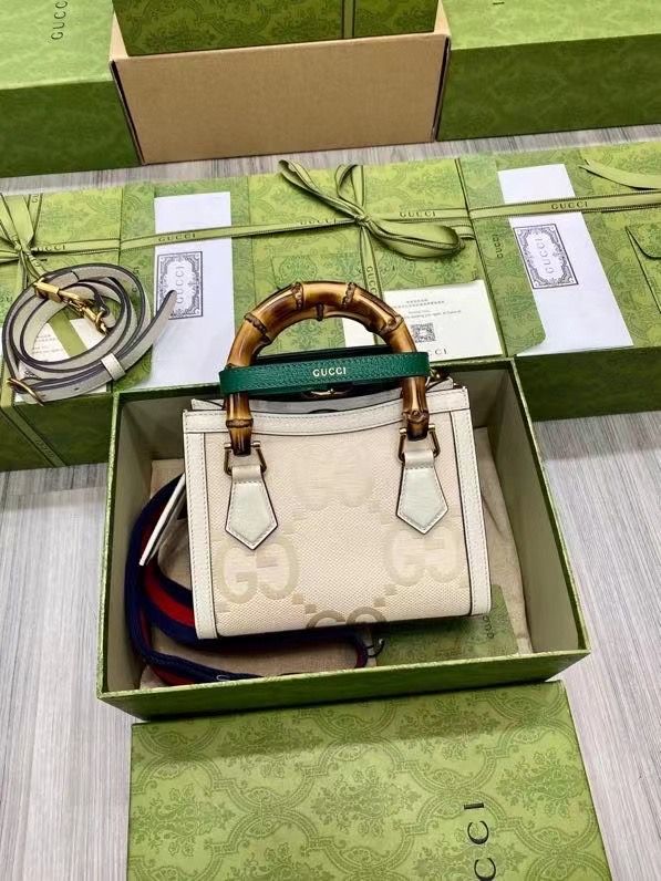 GUCCI BAMBOO DIANA 20x16x10 cm