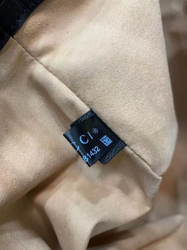 GUCCI DIANA BUCKET 30,5x19x6 cm