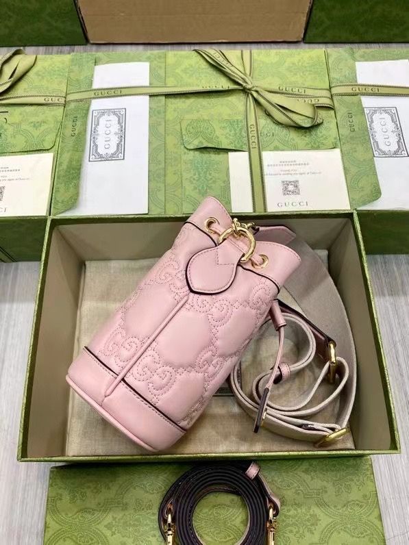 GUCCI GG MATELASSE 15,5x19x9 cm