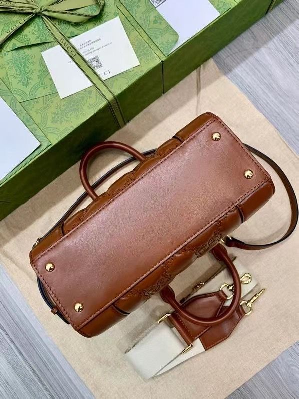 GUCCI MATELASS 28x22x10 cm