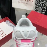 Кроссовки Valentino