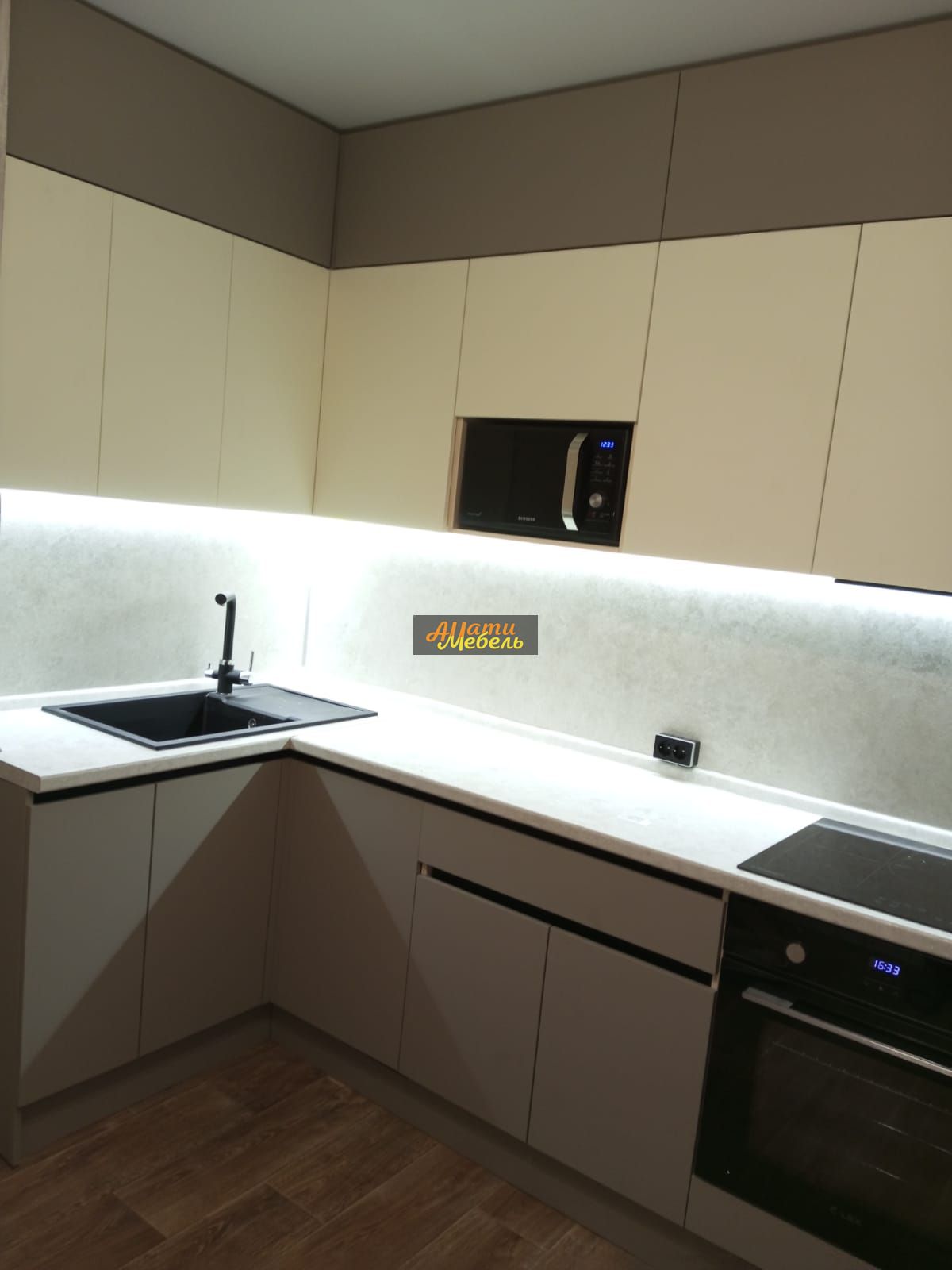 Кухонный гарнитур