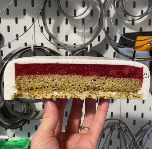 Торт Клубника-фисташка-ваниль (Ильназ Искаков)