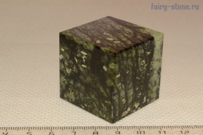 Серпентин (змеевик) (37мм)