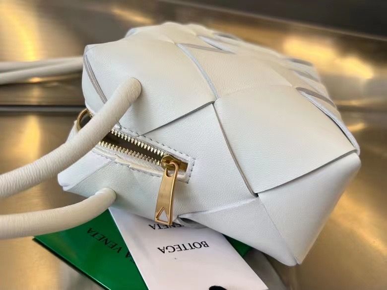 Bottega Veneta 22x14x7,5 cm