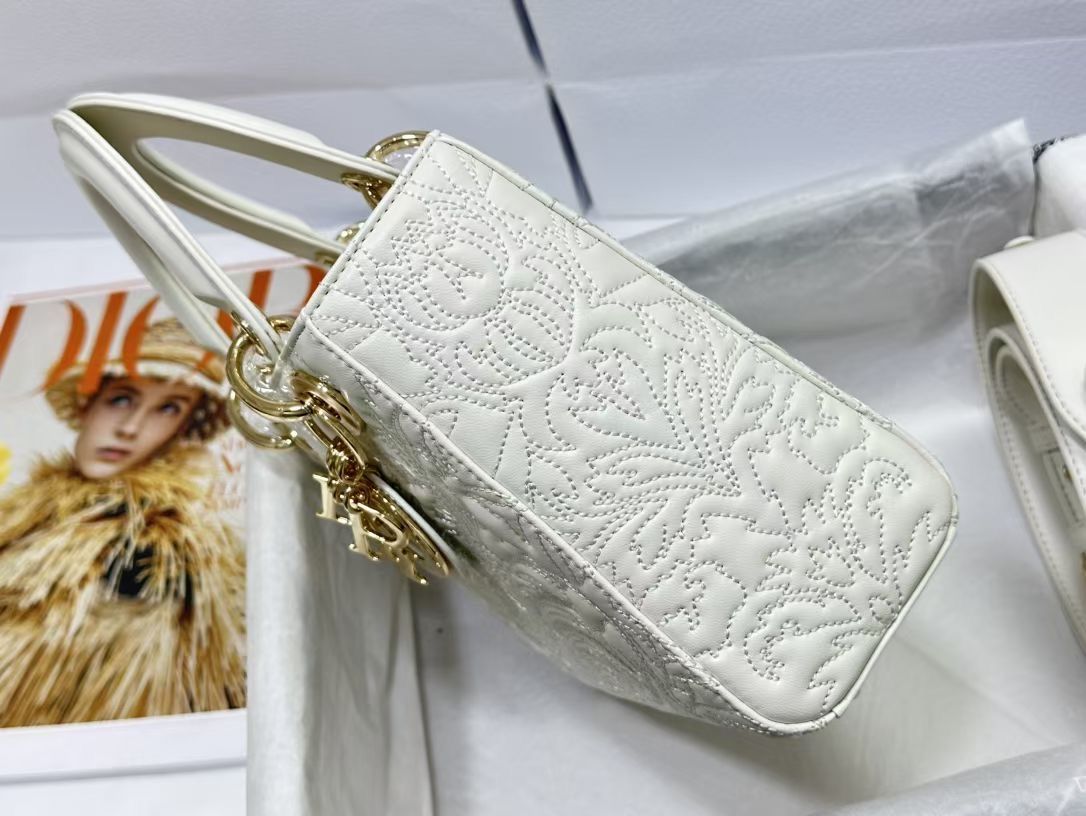 Lady Dior Ornamental 20 cm