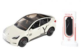 Коллекционная модель Tesla Y метал с зарядной станцией свет, звук, все открывается 19 см. (92311)