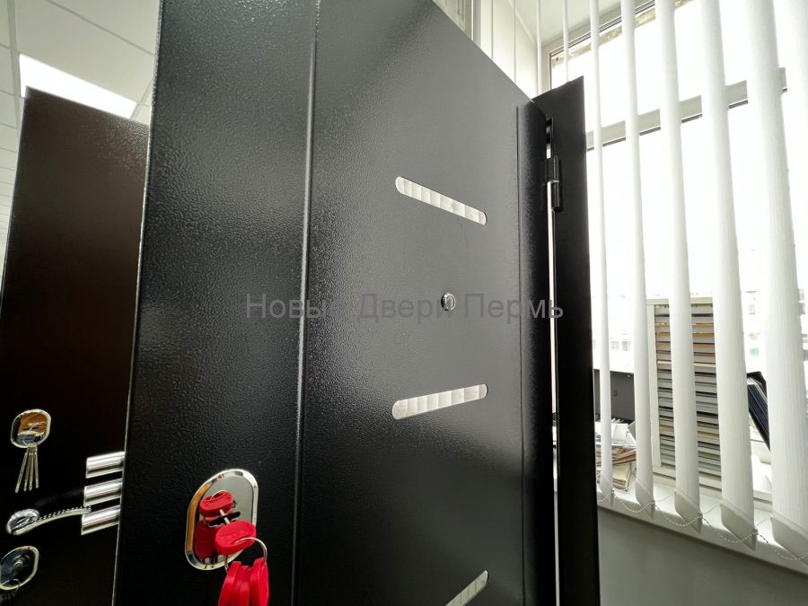 Гранд  Серебро 7,5 " Астана милки   входная дверь в квартиру