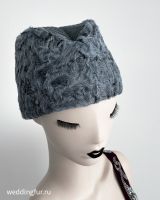 Шапка из каракуля женская модель пилотка