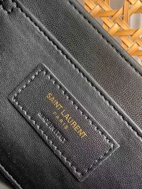 Saint Laurent 23x16x6 cm