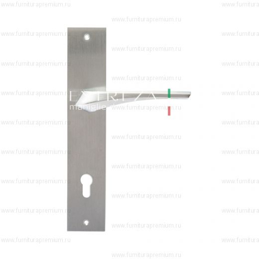Ручка на планке Extreza Gira 108 CYL PL11