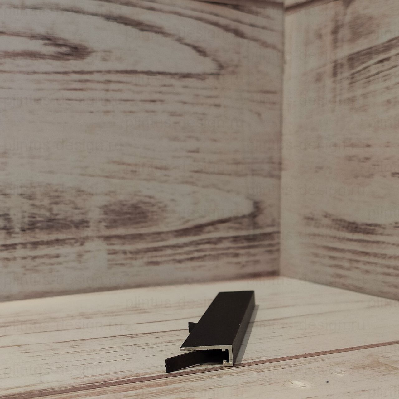 Pro Design Mini щелевой плинтус 7067 чёрный