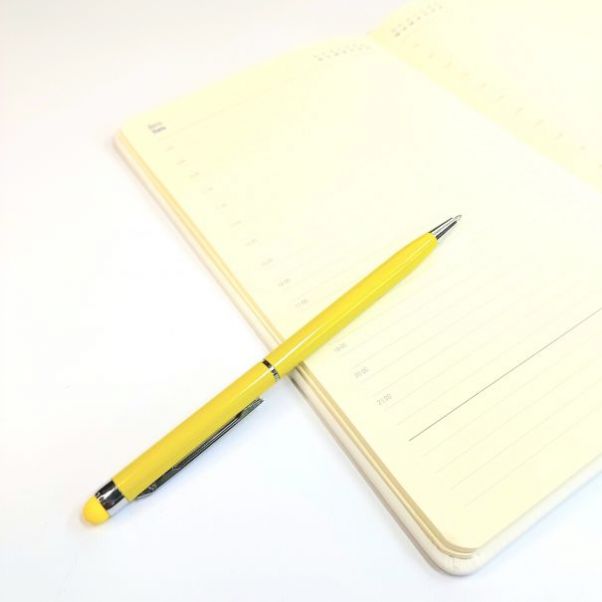 Желтые ручки со стилусом TouchWriter