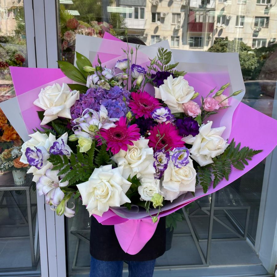 Сборный букет № 44