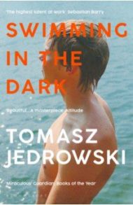 Swimming in the Dark / Jedrowski Tomasz