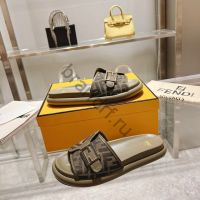 Шлепанцы Fendi