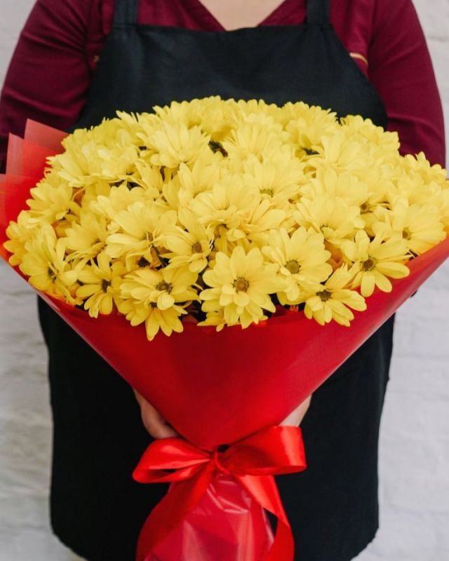 Букет из 15 кустовых хризантем