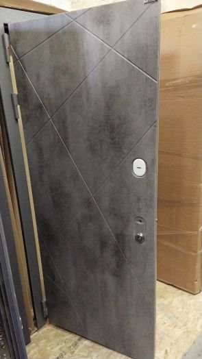 Входная дверь Лабиринт LOFT с зеркалом Панорама Белый софт