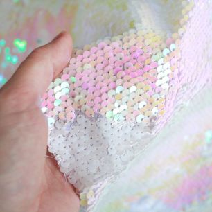 Пайетки на сетке - Молочный перламутр 50х42 см.